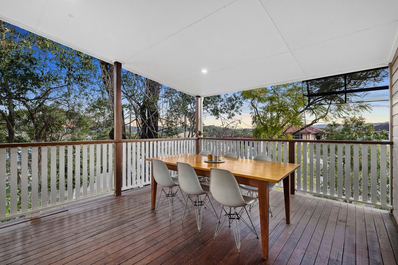 Photo - 6 Nurom Avenue, Ferny Hills QLD 4055 - Image 2