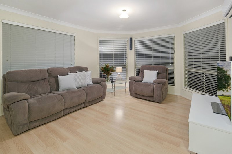 Photo - 6 Oak Place, Mackenzie QLD 4156 - Image 13