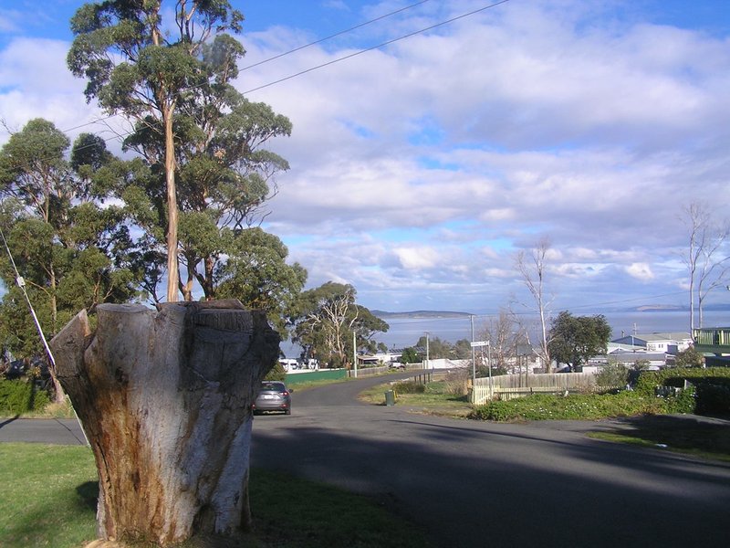 Photo - 6 Oak Street, Primrose Sands TAS 7173 - Image 3