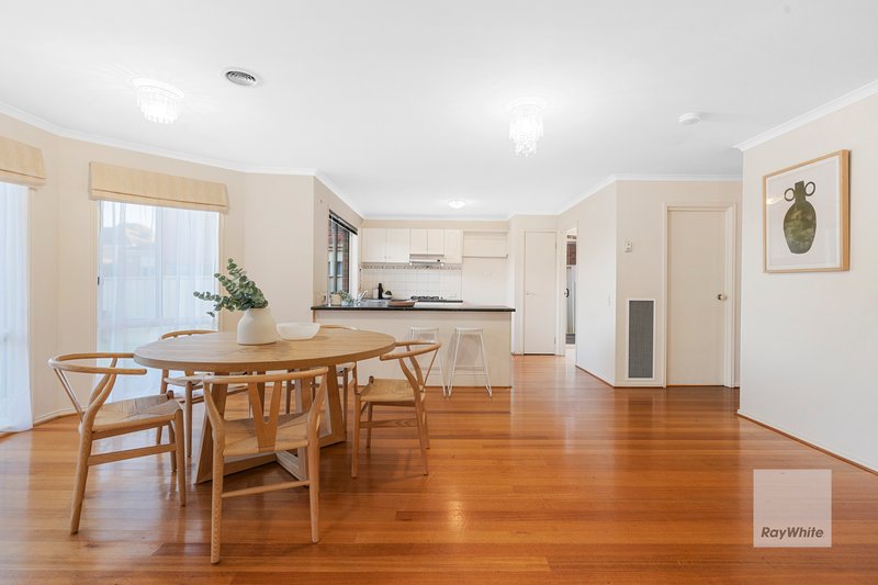 Photo - 6 Oakden Drive, Bundoora VIC 3083 - Image 5