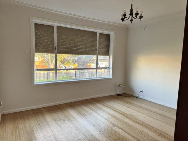 Photo - 6 Occold Court, St Albans VIC 3021 - Image 10