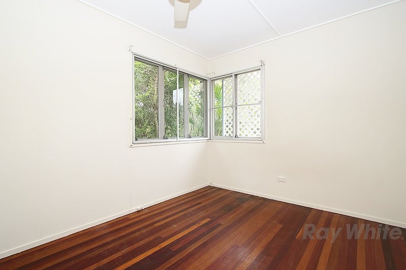 Photo - 6 Odette Street, Leichhardt QLD 4305 - Image 6