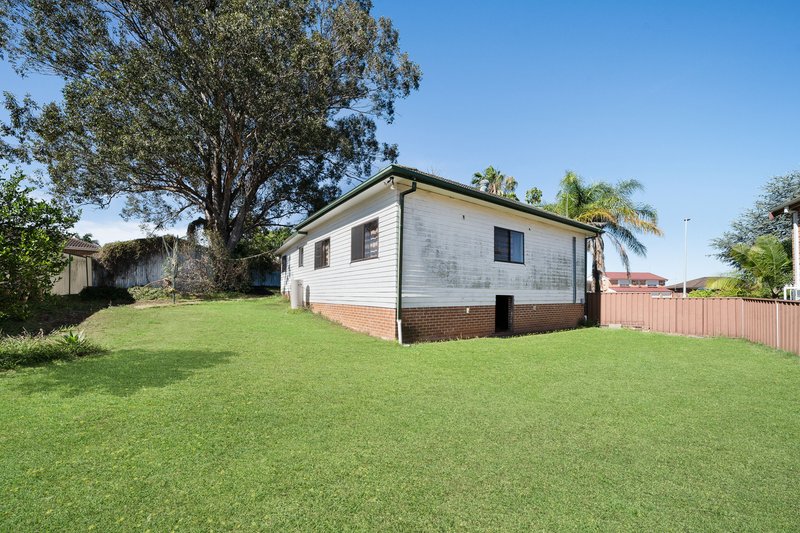 Photo - 6 Onyx Close, Bossley Park NSW 2176 - Image 8