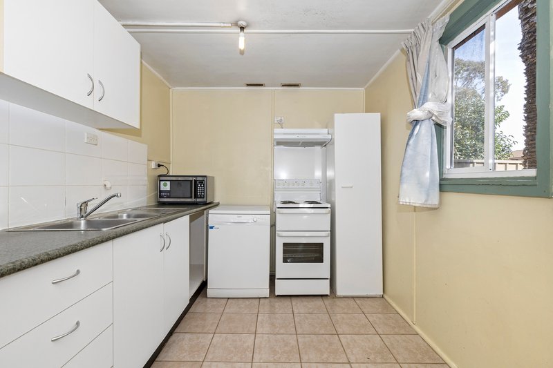 Photo - 6 Orallo Avenue, Blacktown NSW 2148 - Image 3