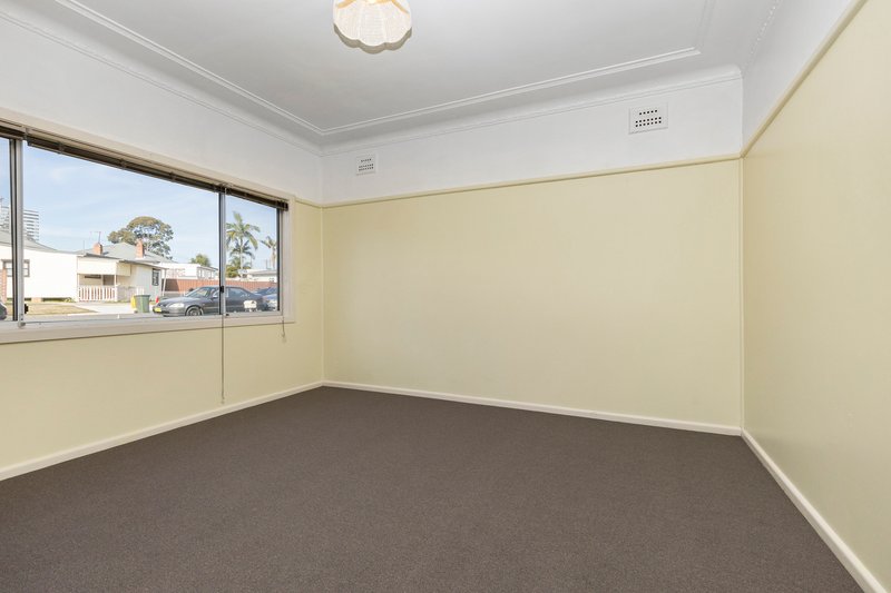 Photo - 6 Orallo Avenue, Blacktown NSW 2148 - Image 6