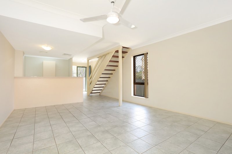 Photo - 6 Orchid 67 Nerang Street, Nerang QLD 4211 - Image 4