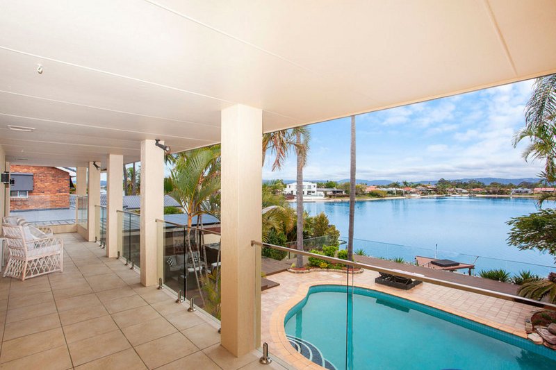 Photo - 6 Oriana Drive, Mermaid Waters QLD 4218 - Image 16