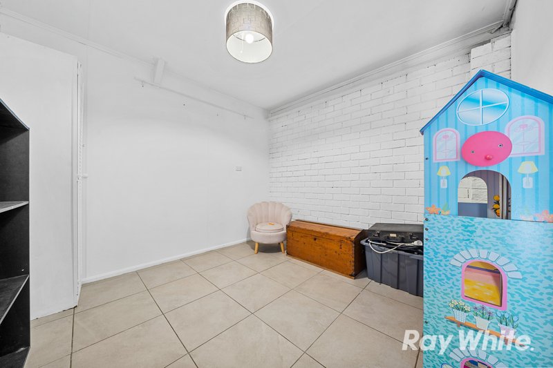 Photo - 6 Orm Court, Marsden QLD 4132 - Image 12