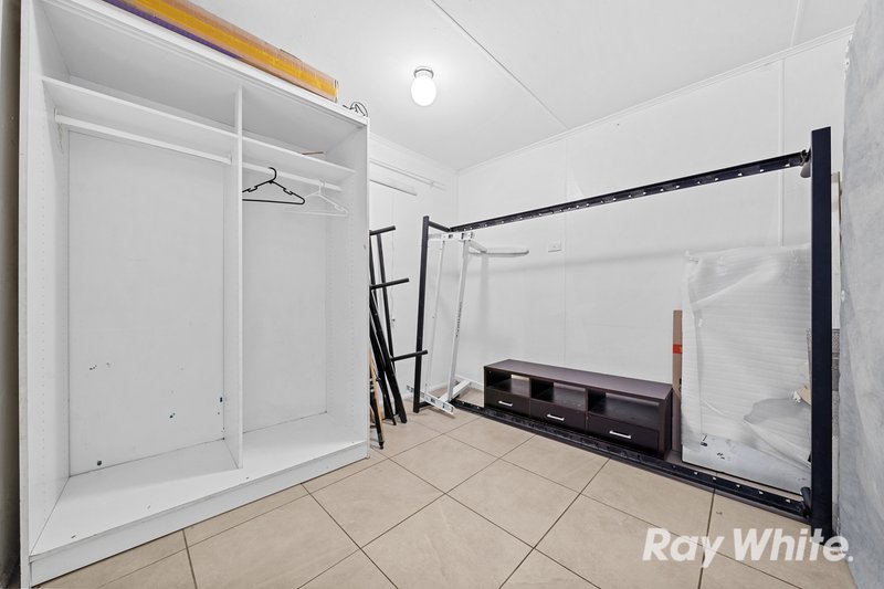 Photo - 6 Orm Court, Marsden QLD 4132 - Image 13