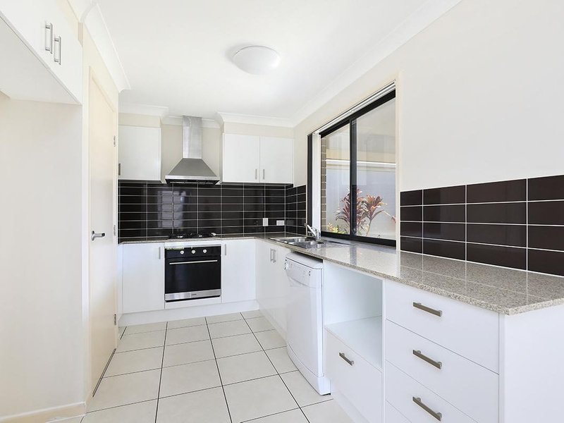 Photo - 6 Osage Street, Caloundra West QLD 4551 - Image 3