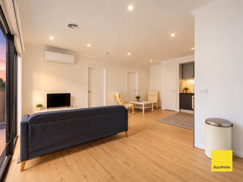 Photo - 6 Ostic Way, Tarneit VIC 3029 - Image 7