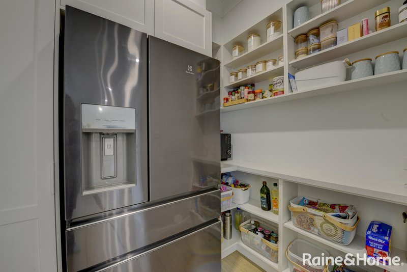 Photo - 6 Overlanders Way, Tamworth NSW 2340 - Image 5