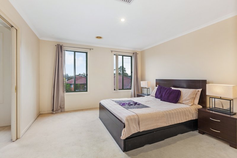 Photo - 6 Pace Circuit, South Morang VIC 3752 - Image 6