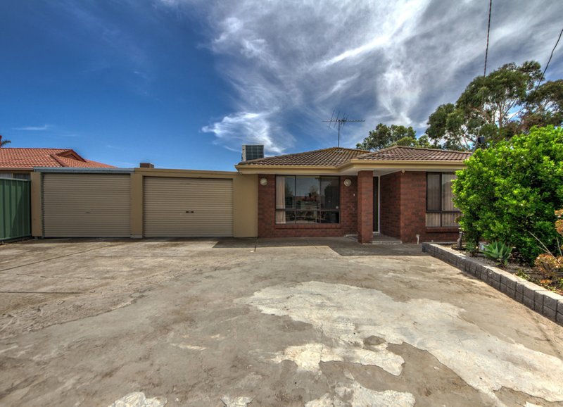 6 Pageant Walk, Kings Park VIC 3021