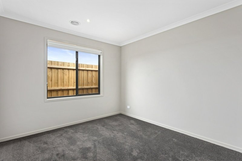 Photo - 6 Palace Road, St Leonards VIC 3223 - Image 7