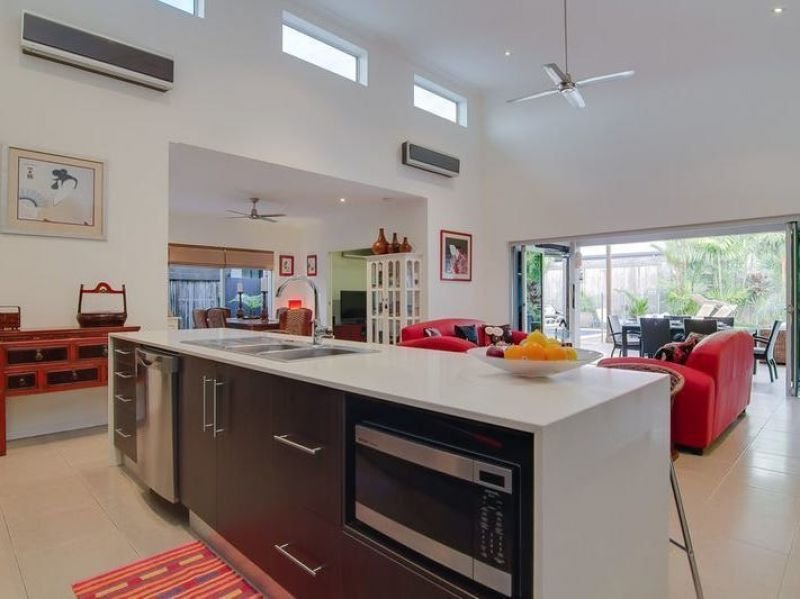 Photo - 6 Pambula Close, Kewarra Beach QLD 4879 - Image 7