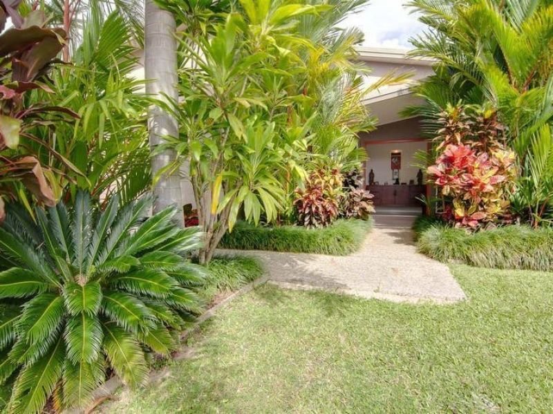 Photo - 6 Pambula Close, Kewarra Beach QLD 4879 - Image 24