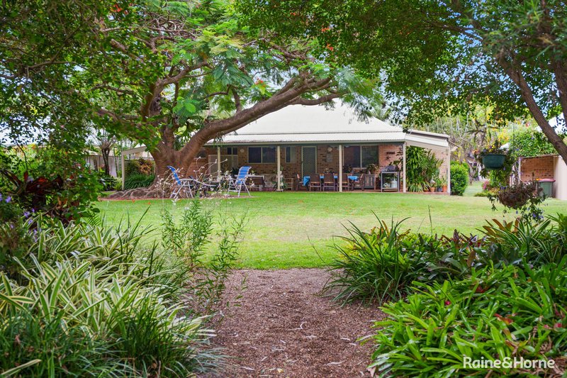 Photo - 6 Pandanus Drive, Dundowran Beach QLD 4655 - Image 2