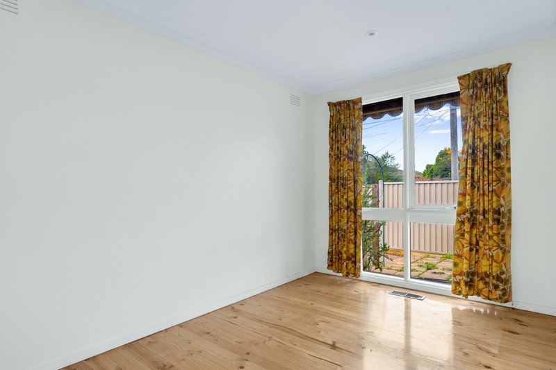 Photo - 6 Pannam Drive, Hoppers Crossing VIC 3029 - Image 6