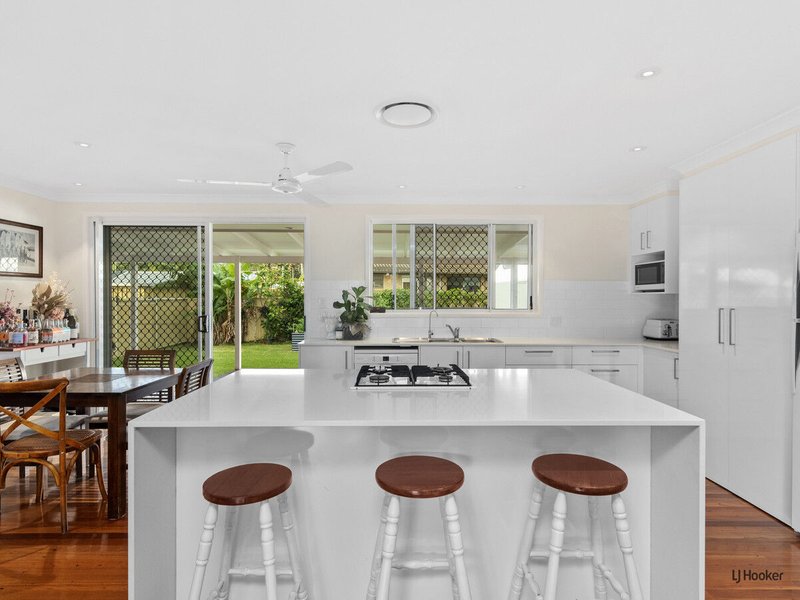 Photo - 6 Panorama Drive, Currumbin QLD 4223 - Image 2