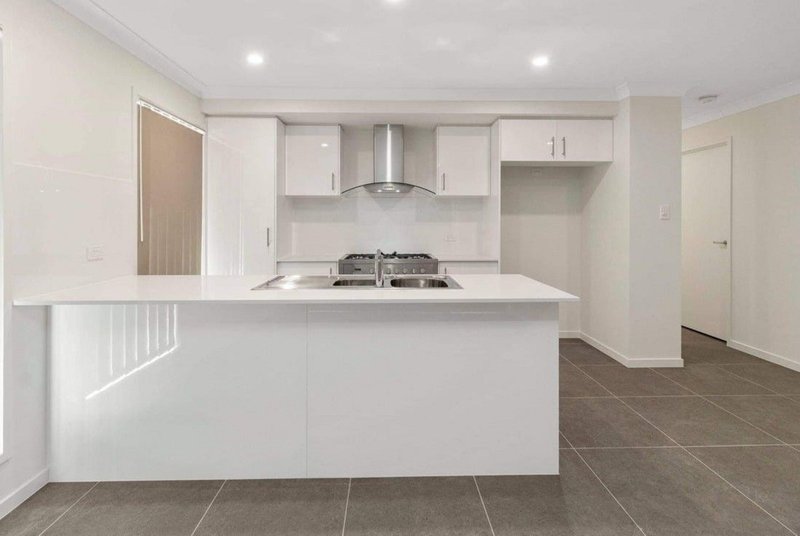 Photo - 6 Paperbark Place, Ormeau QLD 4208 - Image 3