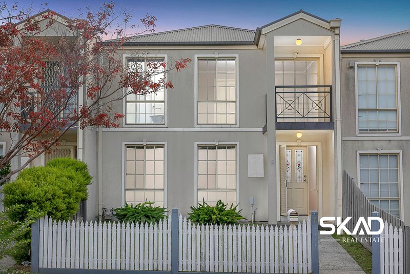 6 Parer Way, Roxburgh Park VIC 3064