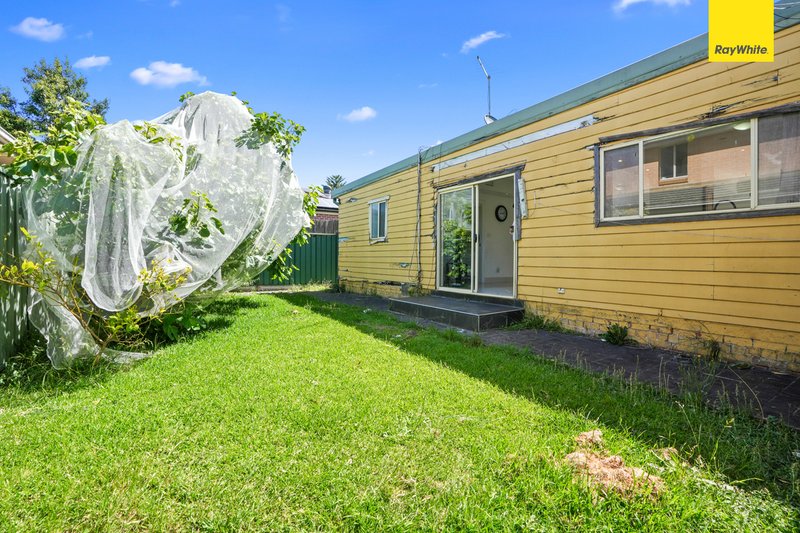 Photo - 6 Parkes Street, Guildford NSW 2161 - Image 9