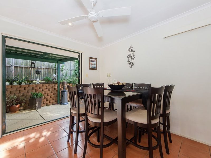 Photo - 6 Parklake Drive, Mudgeeraba QLD 4213 - Image 6