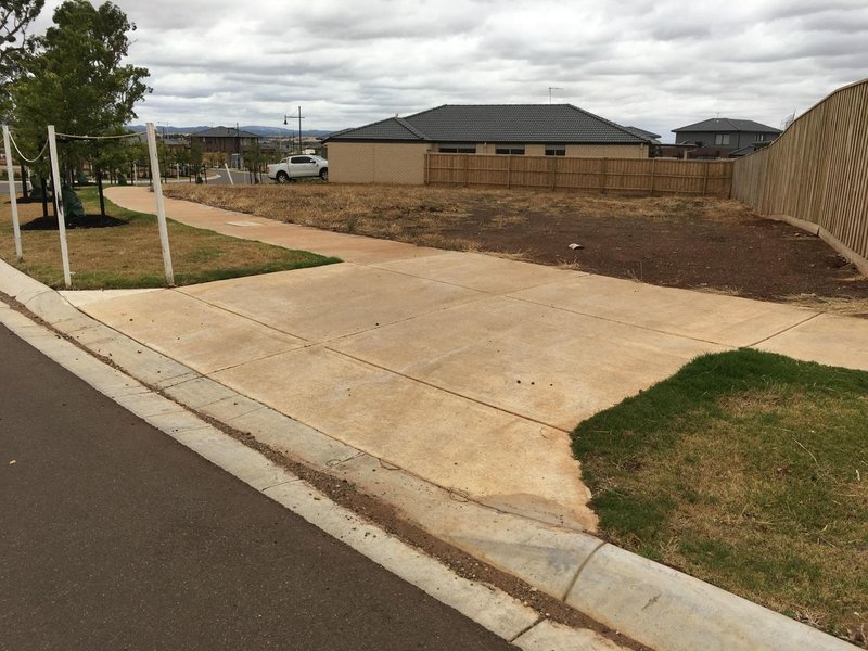 Photo - 6 Parkside Avenue, Maddingley VIC 3340 - Image 2