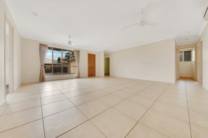 Photo - 6 Parsons Place, New Auckland QLD 4680 - Image 10