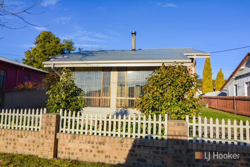Photo - 6 Passchendale Street, Lithgow NSW 2790 - Image 1