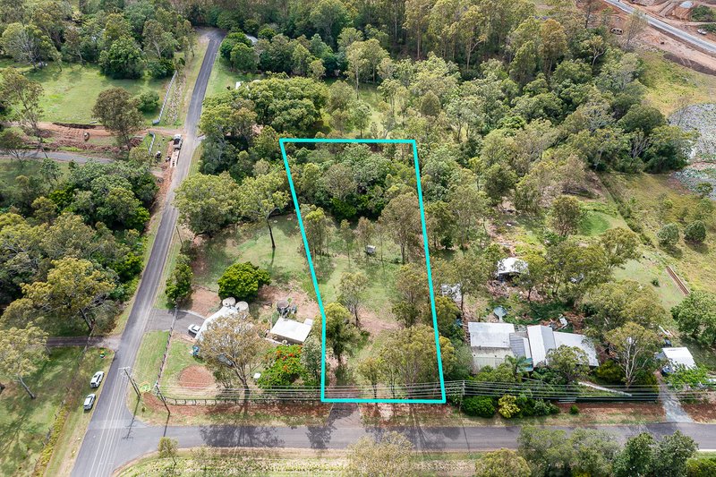 6 Pathfinder Road, Woodhill QLD 4285