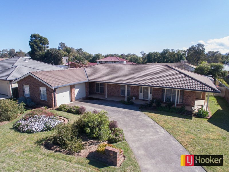 6 Paton Street, South Tamworth NSW 2340