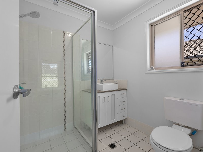 Photo - 6 Patricia Place, Redbank Plains QLD 4301 - Image 10