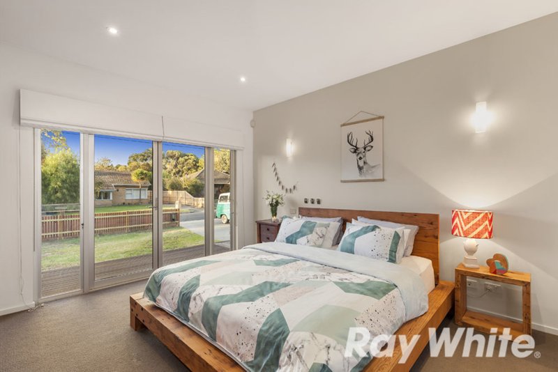 Photo - 6 Paul Avenue, Box Hill North VIC 3129 - Image 6