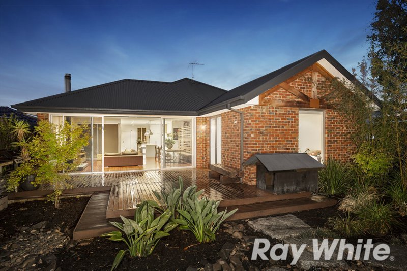 Photo - 6 Paul Avenue, Box Hill North VIC 3129 - Image 10