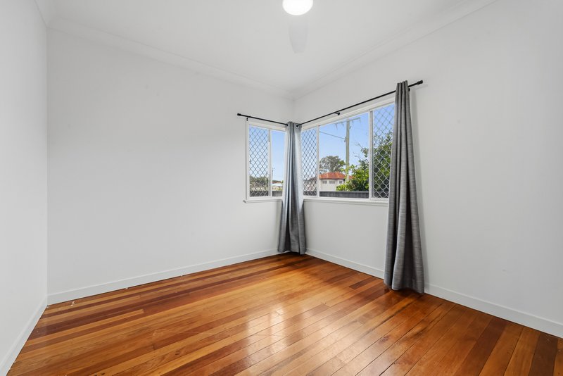 Photo - 6 Pechey Street, Chermside QLD 4032 - Image 8
