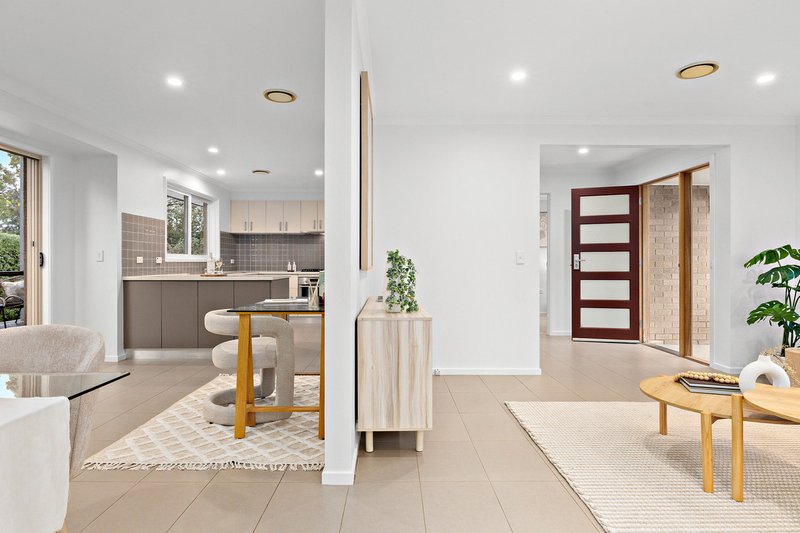 Photo - 6 Peeler Place, Gowrie ACT 2904 - Image 6