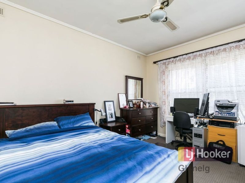 Photo - 6 Penong Avenue, Camden Park SA 5038 - Image 4