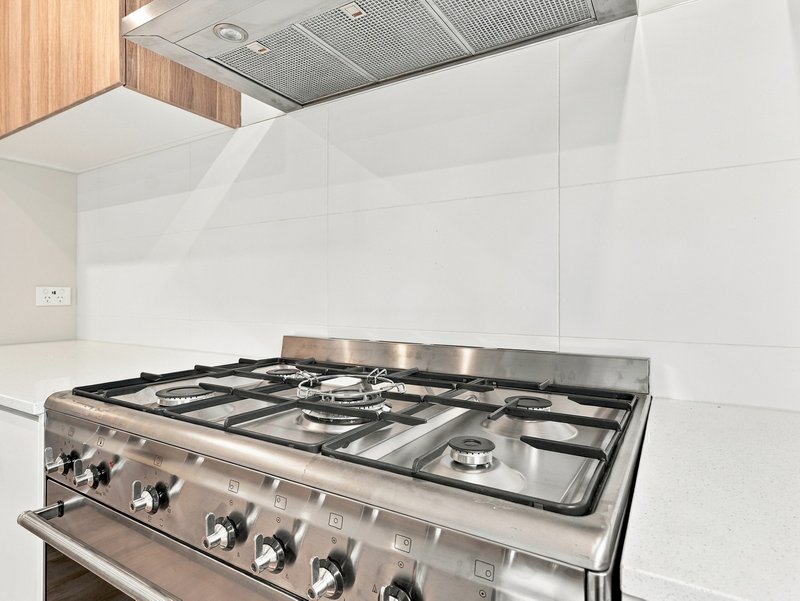 Photo - 6 Pepperidge Drive, Tarneit VIC 3029 - Image 5