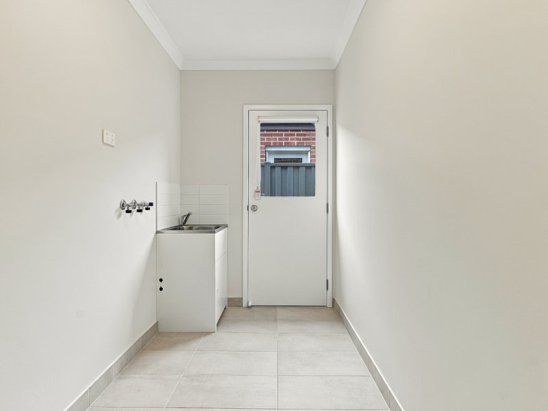 Photo - 6 Pepperidge Drive, Tarneit VIC 3029 - Image 18