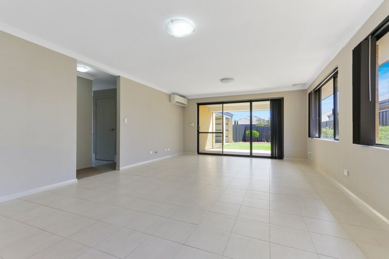 Photo - 6 Perks Lane, Baldivis WA 6171 - Image 5