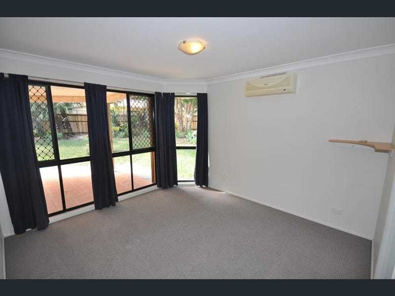 Photo - 6 Phar Lap Court, Little Mountain QLD 4551 - Image 5