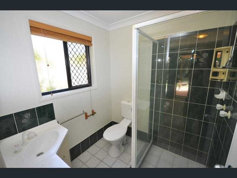 Photo - 6 Phar Lap Court, Little Mountain QLD 4551 - Image 7