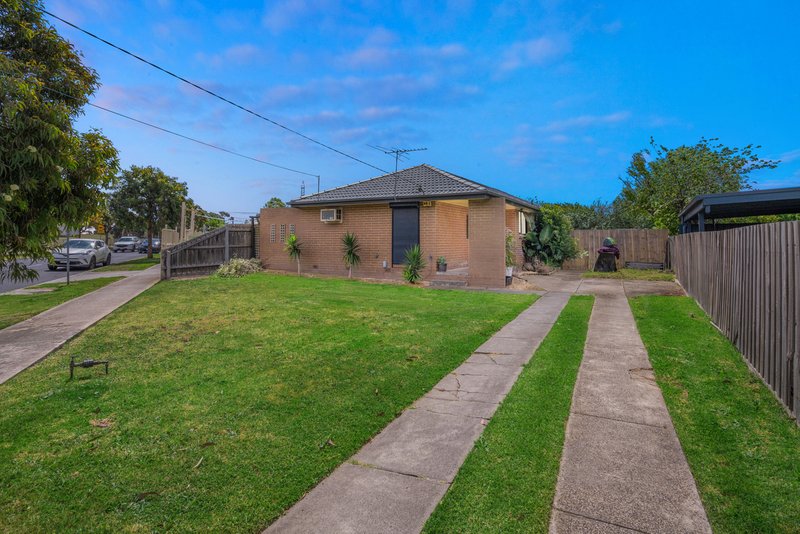 6 Phyllis Parade, Deer Park VIC 3023