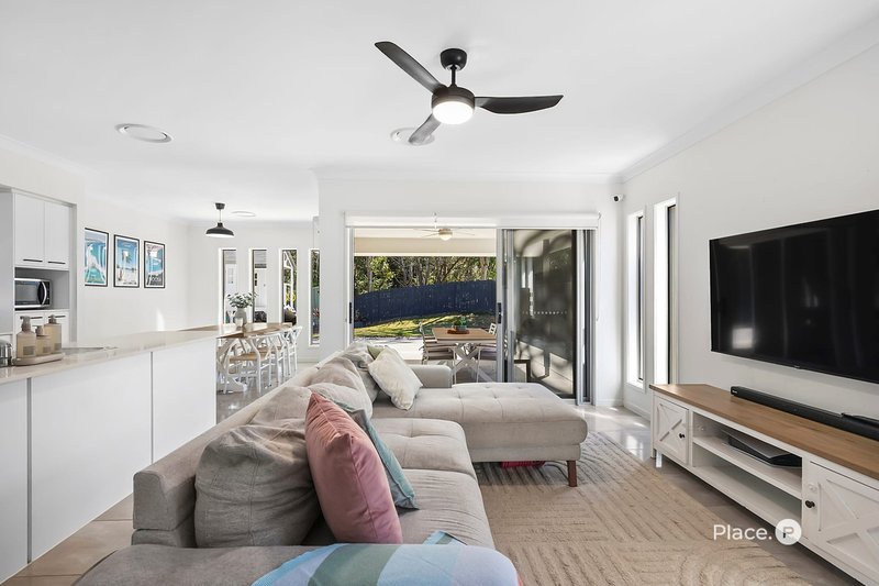 Photo - 6 Pine Place, Upper Kedron QLD 4055 - Image 3