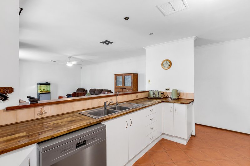 Photo - 6 Pinicle Court, Andrews Farm SA 5114 - Image 6