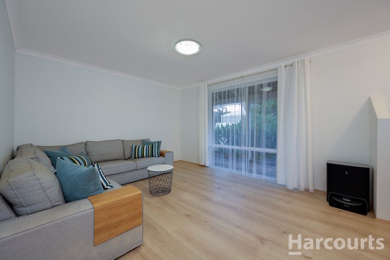 Photo - 6 Pinta Lane, Currambine WA 6028 - Image 3