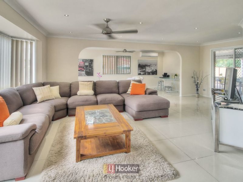 Photo - 6 Piper Court, Boronia Heights QLD 4124 - Image 3