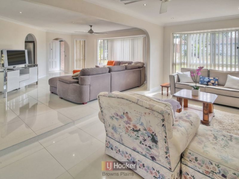 Photo - 6 Piper Court, Boronia Heights QLD 4124 - Image 9